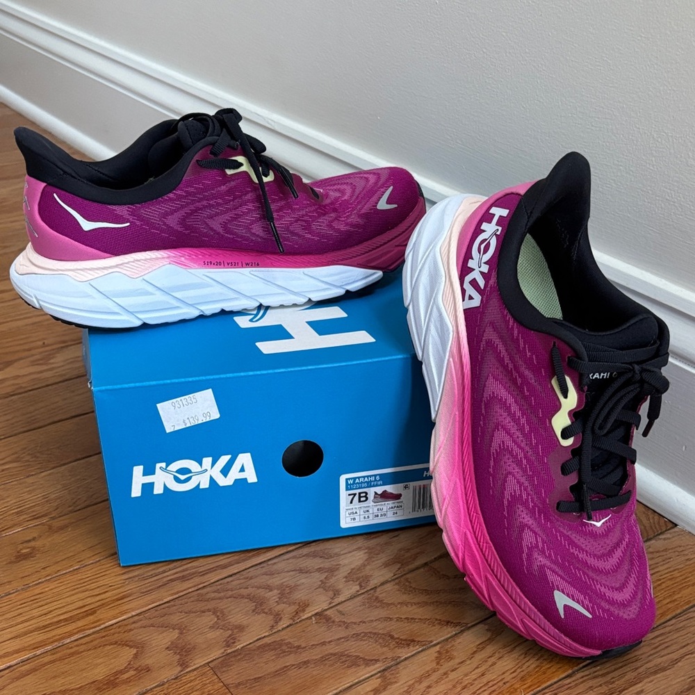 Hoka Arahi 6 Stability walking/running shoes
